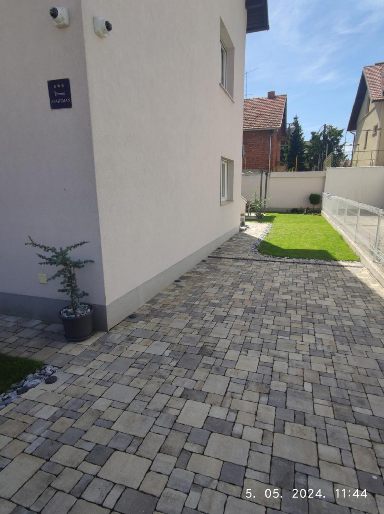 Lumani Apartment Zagreb With Free Parking Exteriör bild