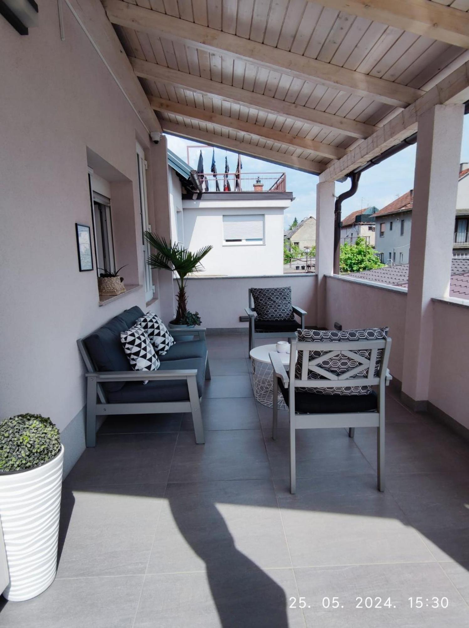 Lumani Apartment Zagreb With Free Parking Exteriör bild