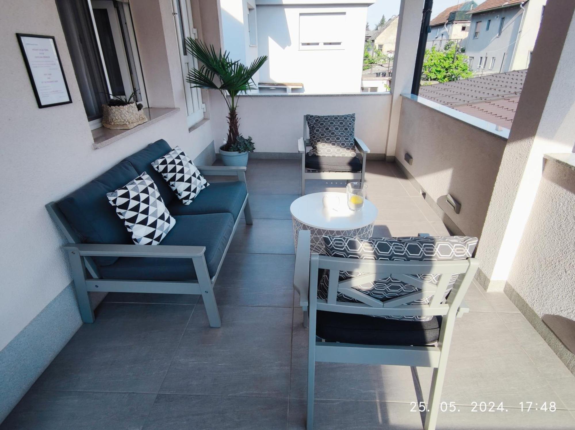 Lumani Apartment Zagreb With Free Parking Exteriör bild