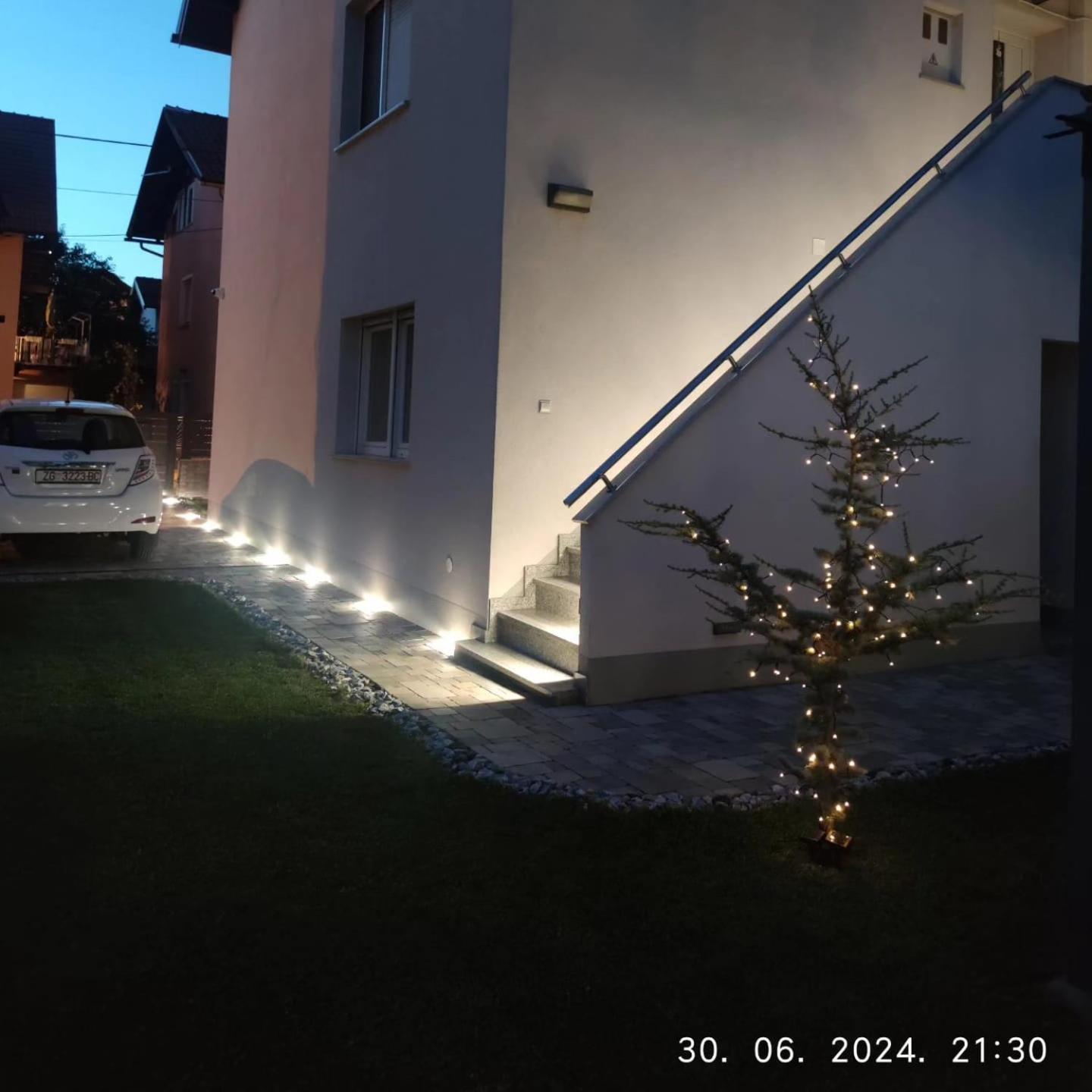 Lumani Apartment Zagreb With Free Parking Exteriör bild